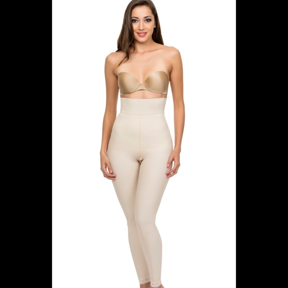 NWT Isavella High Quality Compression Leggings.